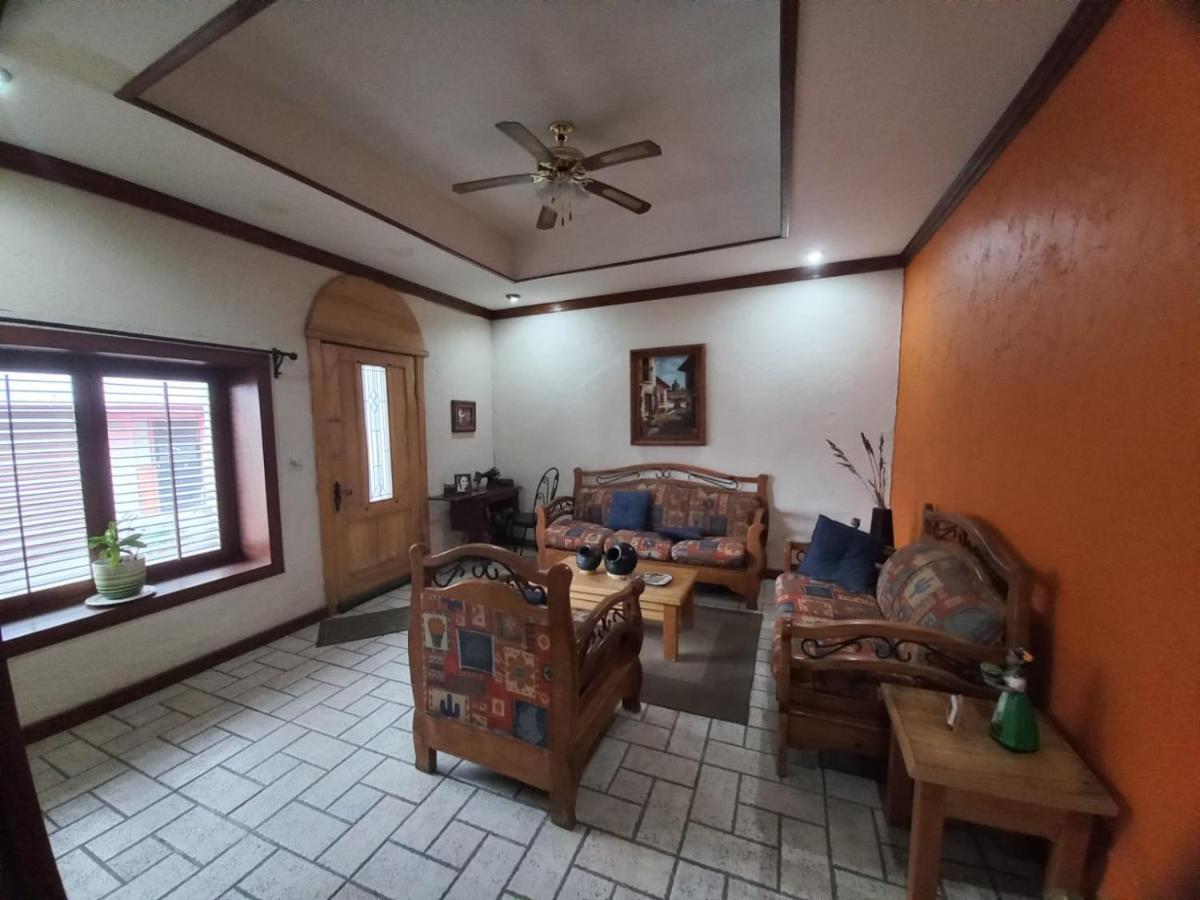 Home Stay María Hidalgo del Parral Exterior foto